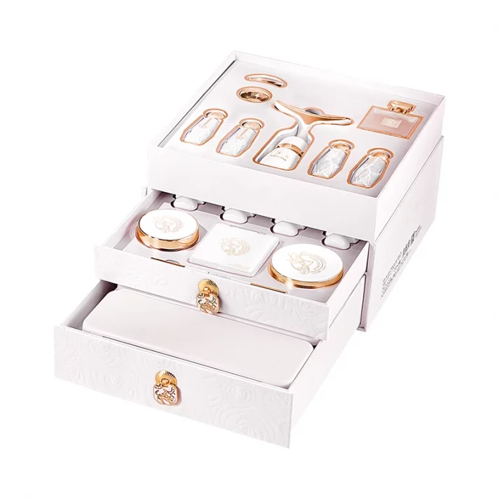 Toute votre beauté dans 1 seul coffret ! 🎁✨