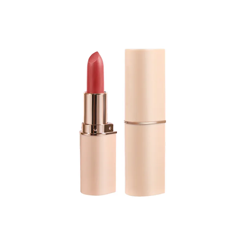 Un rouge intense qui ne laisse aucune trace ! 💋🚫 - Image 5